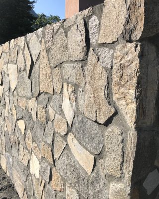 Natural_stone_wall